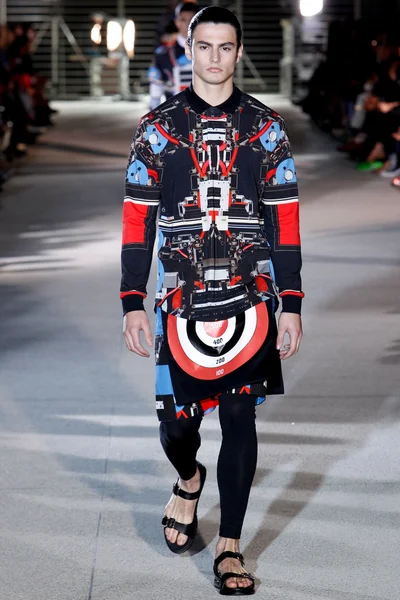 Look 21
